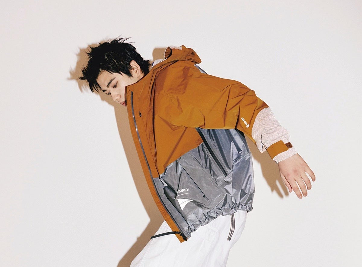 [Gallery]雨の日もオシャレが楽しくなる“街にもちょうどいい”アウトドアなアウター５選。防水・撥水・耐水で気分も上がる！