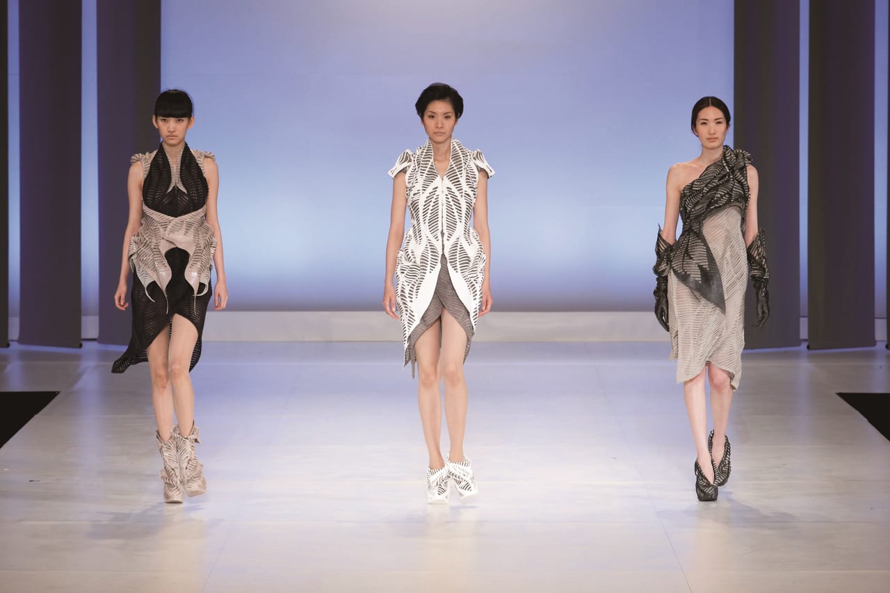 2012年、第86回「装苑賞」の公開審査会の様子。玉田さんの作品を着たモデルがランウェイを歩いた。 ©第86回装苑賞