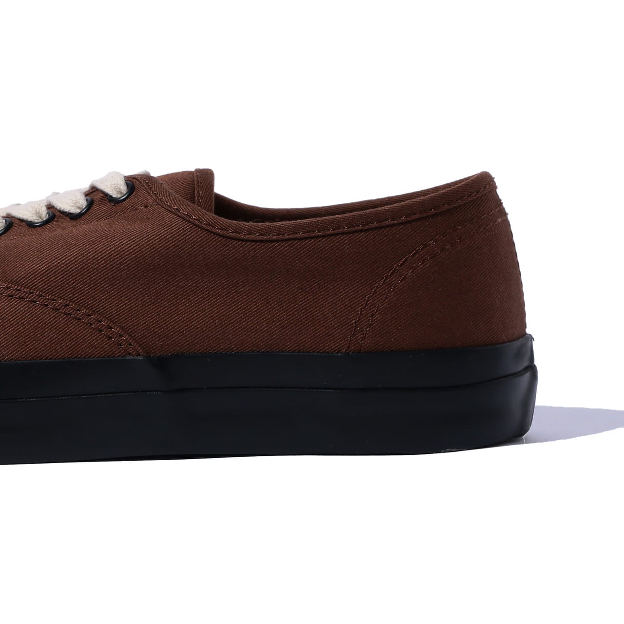 [Gallery] スタンダードだけど差がつく！ ビームス プラスから「スペリー トップサイダー」のスペシャルモデルが誕生！伝統的なデザインと現代的な履き心地のコラボに注目！