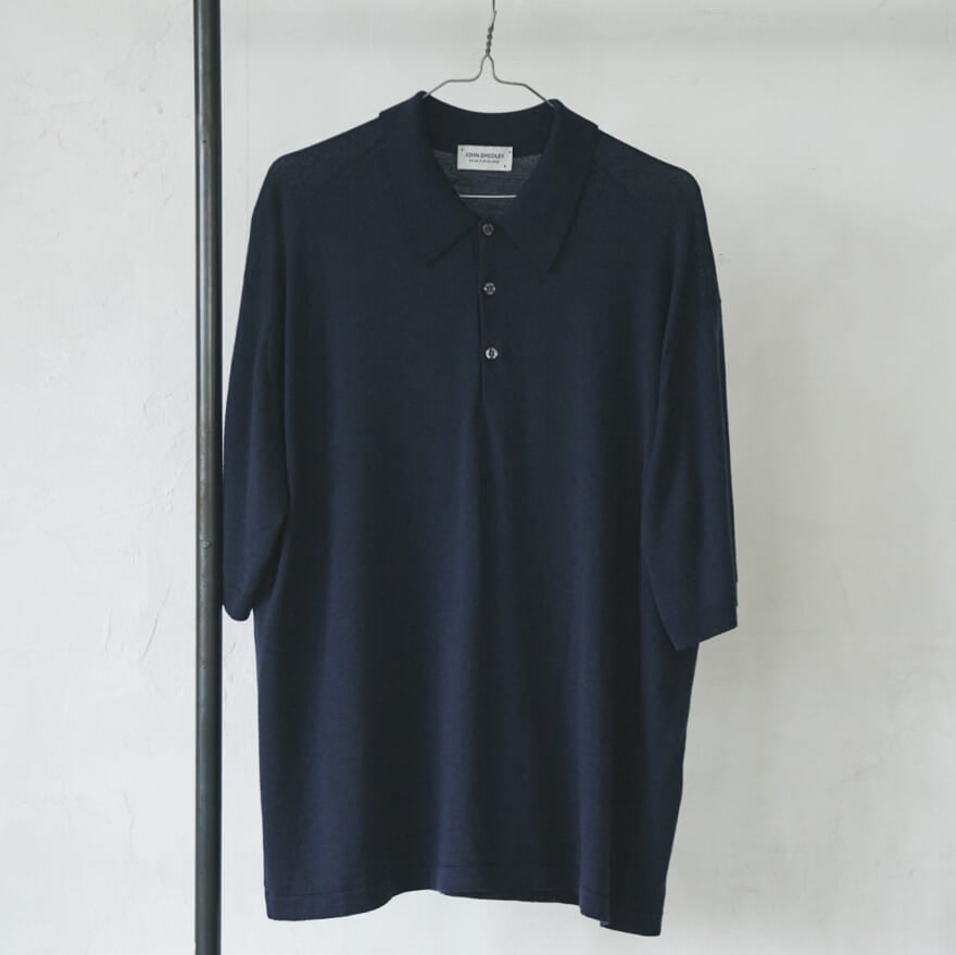ポロシャツ（ジョンスメドレー × レショップ）¥39,600／レショップ 青山店