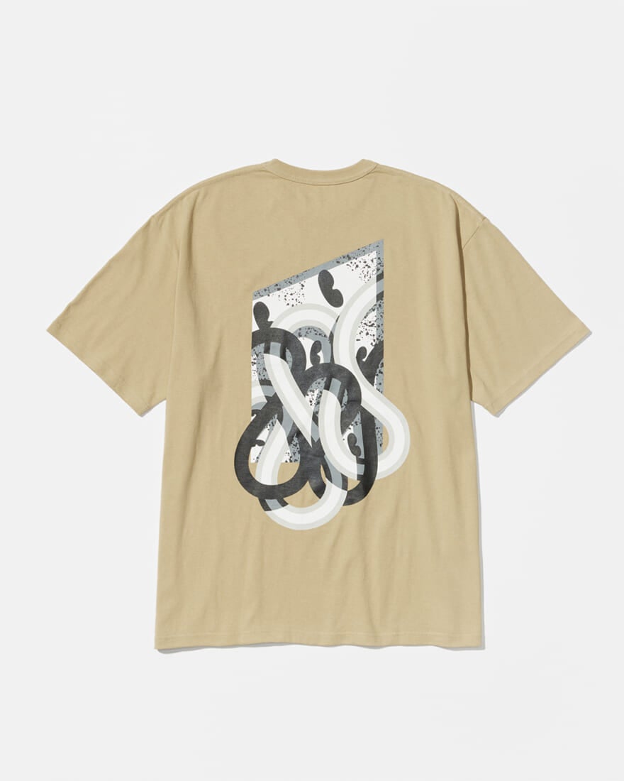 KABEKUI × BEAMS Tの裏　ビームスTのグラフィックTシャツ