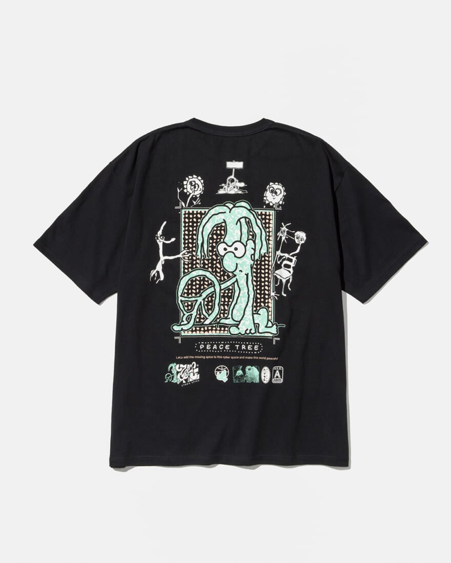 Aki Yamamoto × BEAMS Tの裏　ビームスTのグラフィックTシャツ