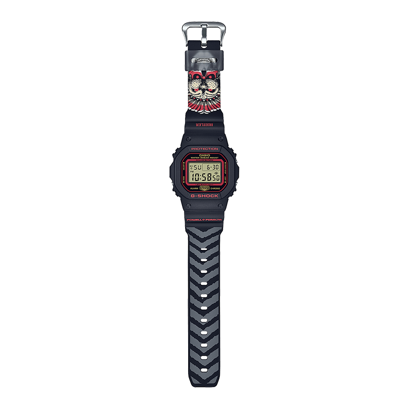 G-SHOCK DW-5600KH　商品画像(全体正面)