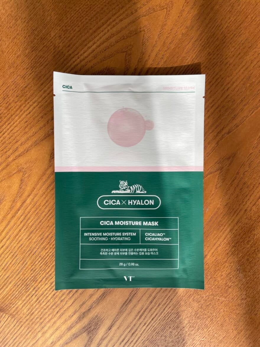 袋に入ったシートマスクの写真 VT CICA