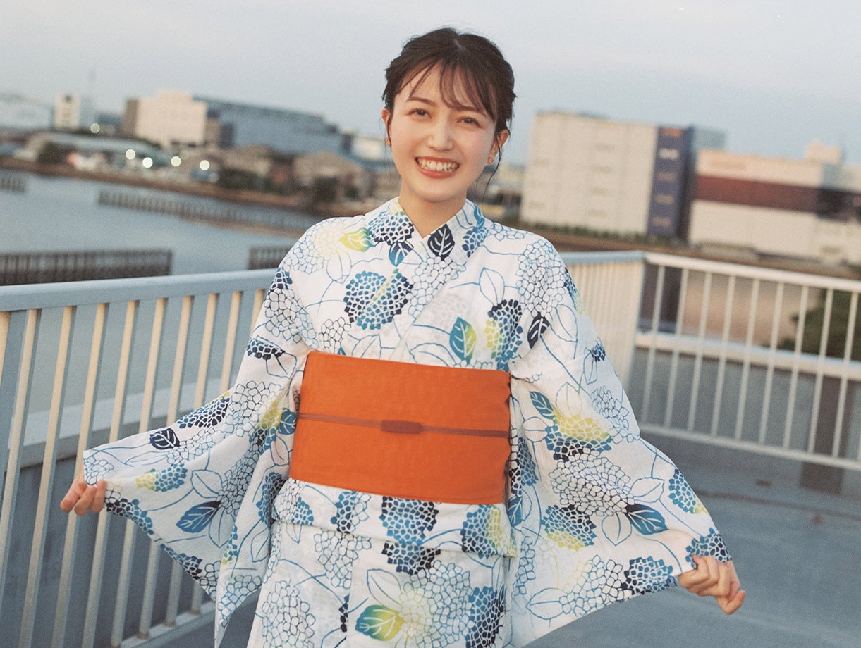 乃木坂46 久保史緒里 浴衣 2025 座りヨリ レアポーズ 乃木坂46 久保史緒里 浴衣2025 生写真 座りヒキ - メルカリ