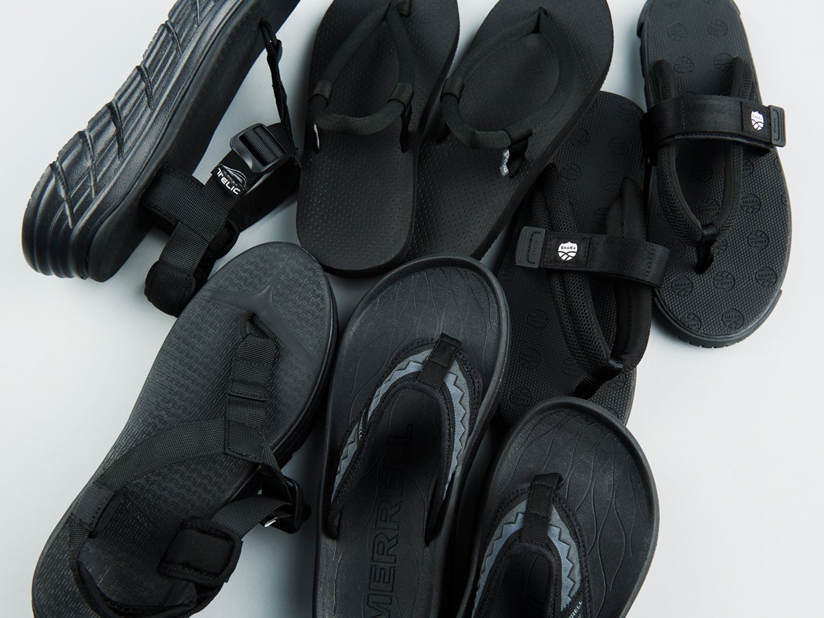 今欲しいのは「黒いトングサンダル」!モンベル、メレル初の 今欲しいのは「黒いトングサンダル」!モンベル、メレル初の