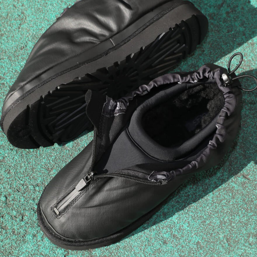 UGGの黒スニーカー「Tasman Shroud Zip」のディテール