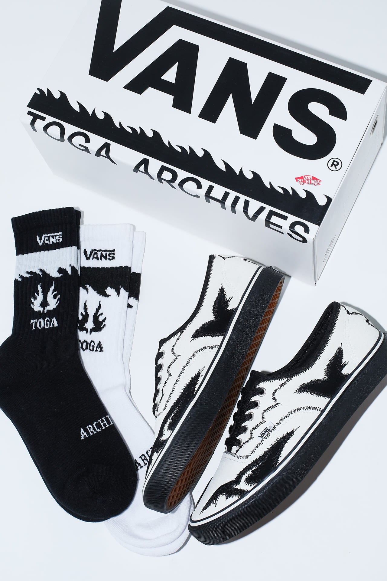 AUTHENTIC VANS×TOGA　オーセンティック　トーガ　ヴァンズ　コラボスニーカー