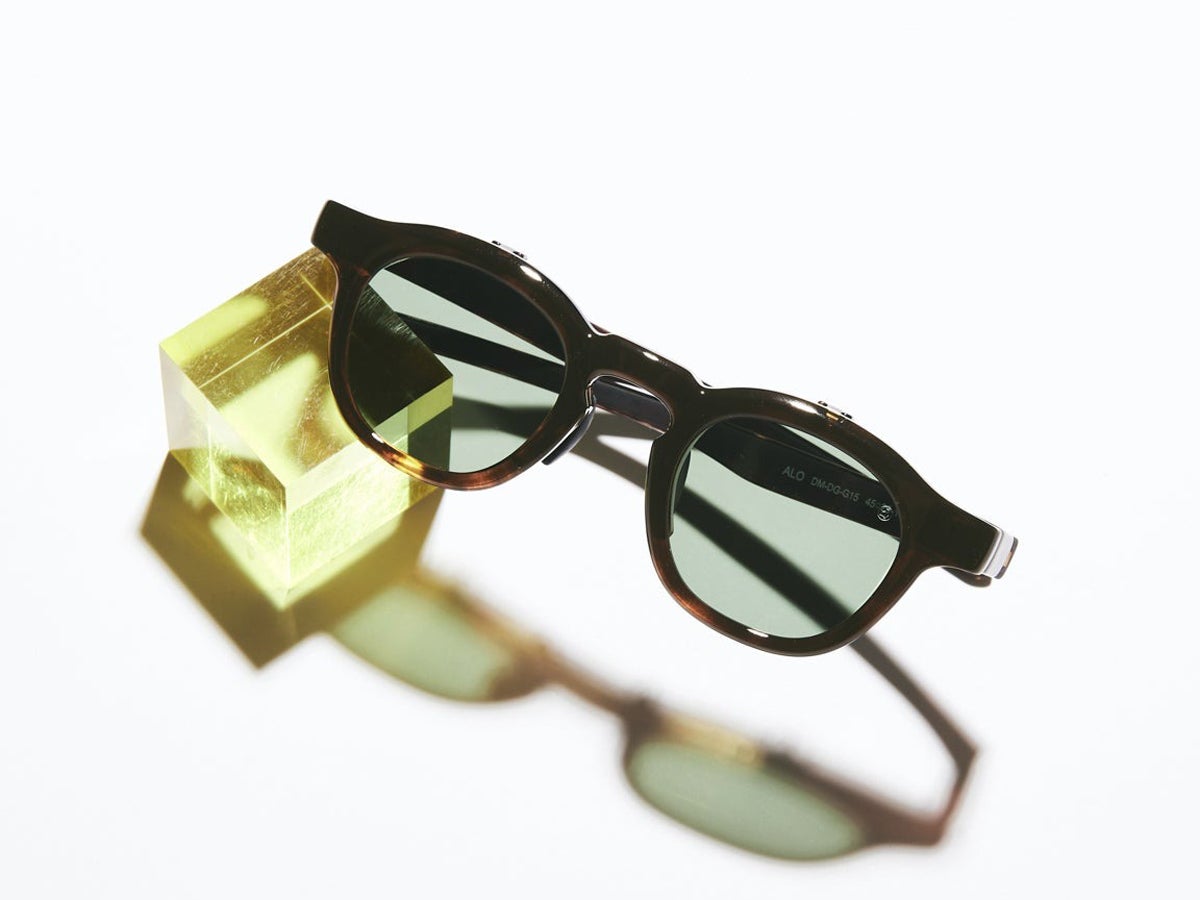 オラつかない「メンズ名品サングラス」15選。オシャレな人の愛用品、買うべき日本製、人気ブランドの注目モデルを一気見せ！