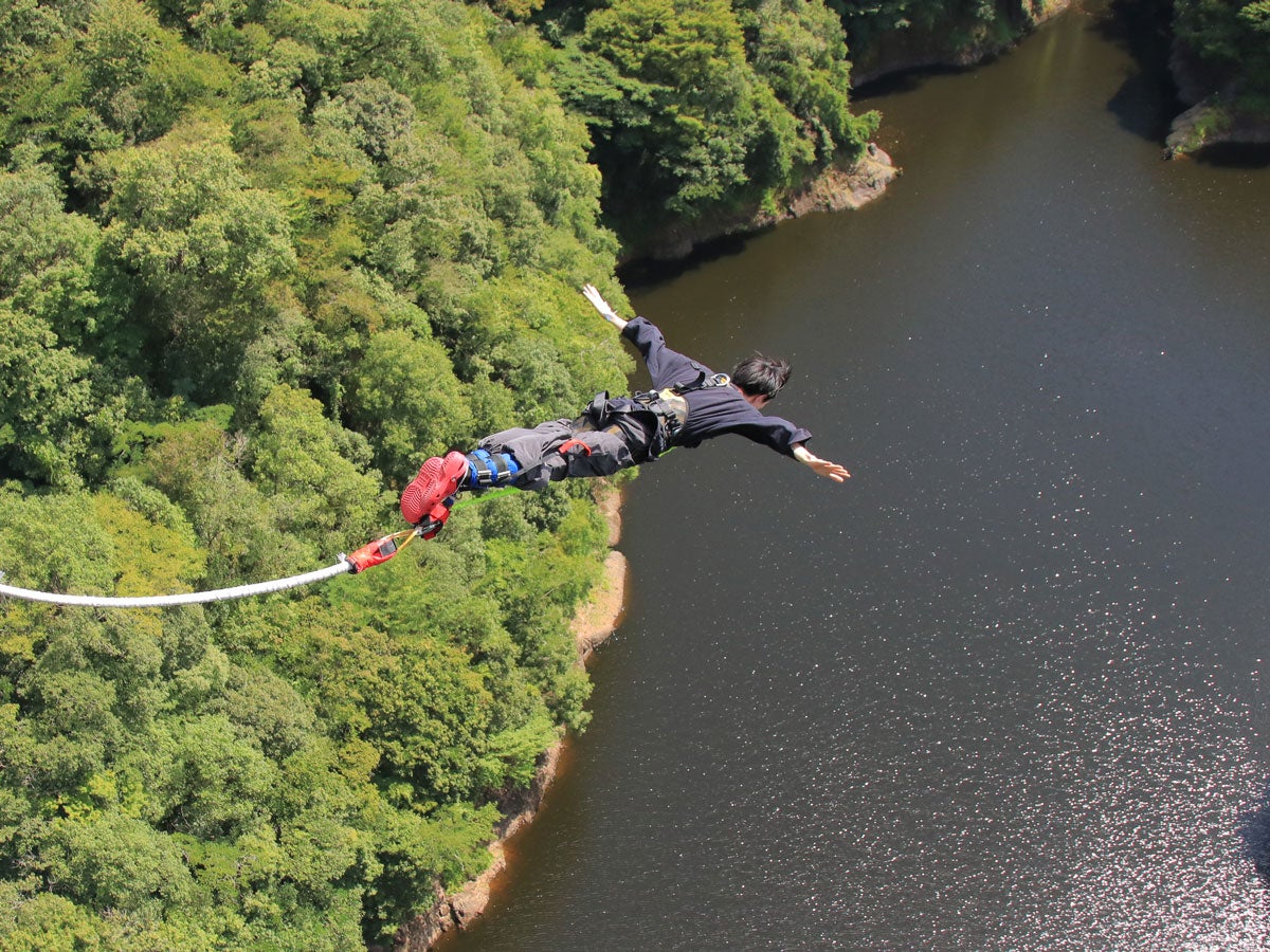 the-long-awaited-bungee-jump-from-a-height-of-100m-shunya-iwakami-blog