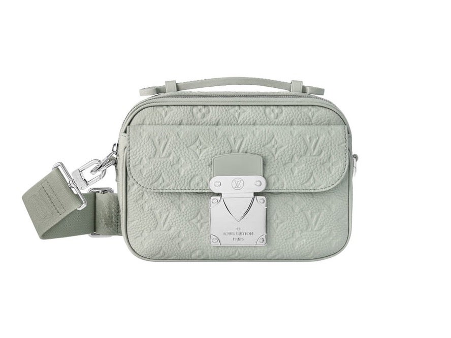 [Gallery]【ルイ・ヴィトン 2023夏の新作】サマーコーデをさりげなく格上げ。爽やかなウォレット＆バッグが登場 [Louis Vuitton]