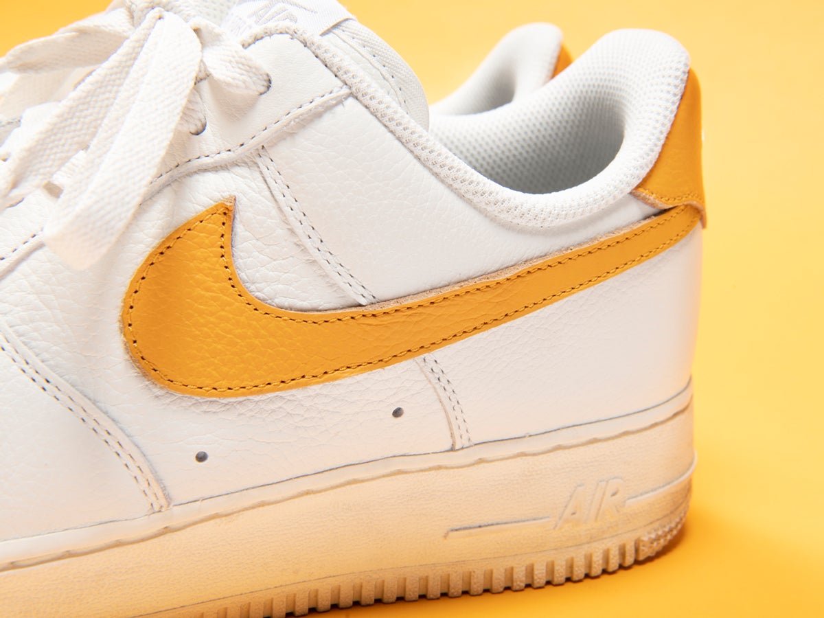 エディターがNIKE by YOUで作ったエア フォース 1のスウッシュロゴ