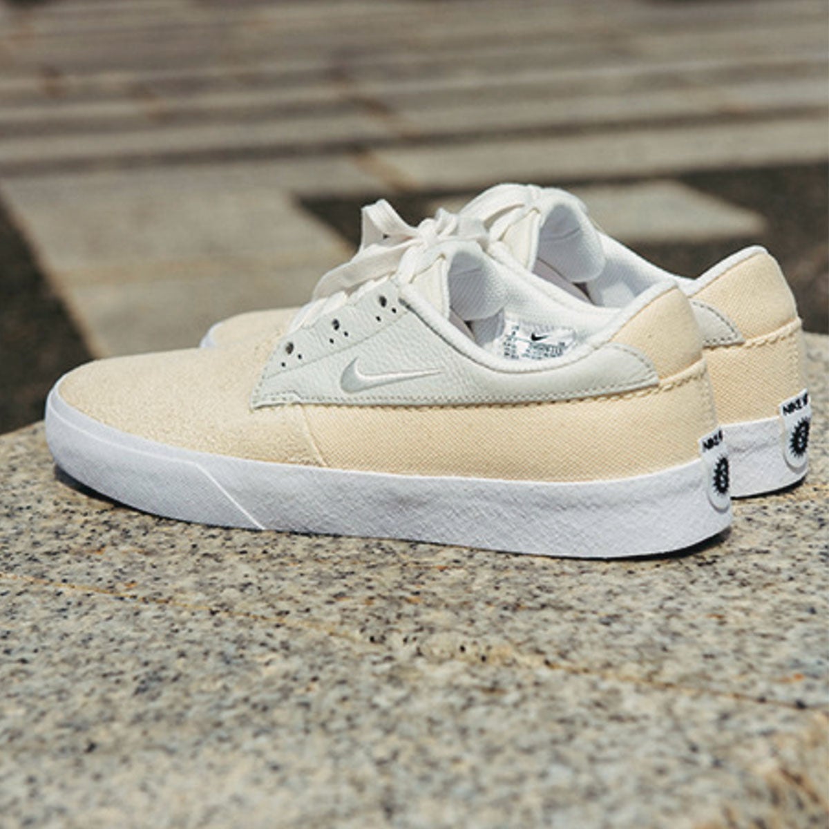 ナイキのNIKE SB SHANE PRM