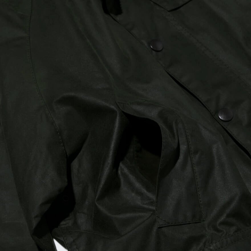 ビデイルの王道カラー、セージグリーン×ブラウンコーデュロイ襟のサイドポケット
