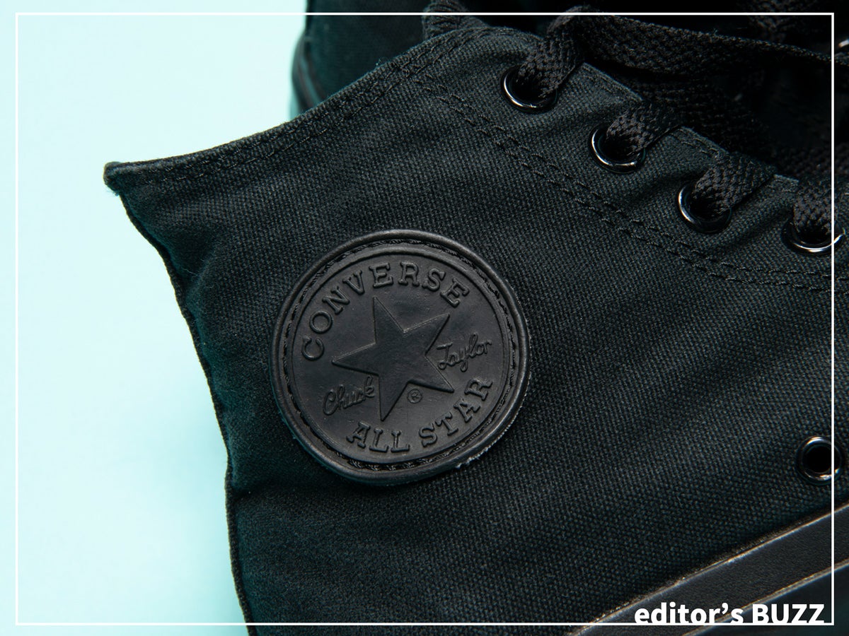 履くだけ脚痩せの効果あり!? オールブラックの「コンバース オールスター」は縁の下の力持ち！[編集者の愛用私物 #8]