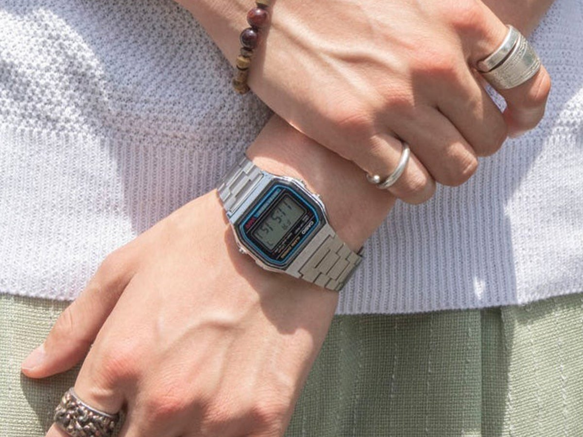 「カシオ」が服好きたちの相棒腕時計！アクセを重ねるか、シンプルにいくか。オシャレな８人のリアルな手元事情。