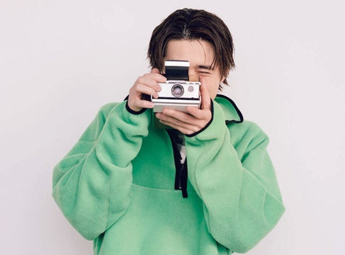 [Gallery]鈴鹿央士、初カバーへの道のり「一緒に歩んでいきたい。だから、もっと上をめざす」