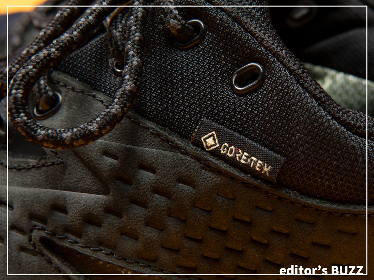 ゴアテックスな「ホカ」のオールブラックスニーカーは有名デザイナーが