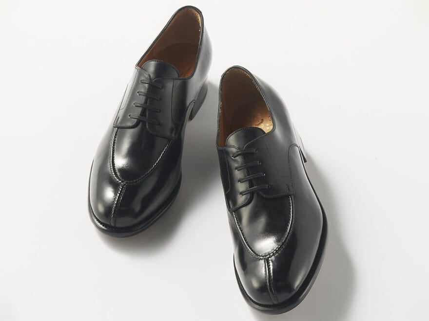オシャレな人が買ってよかった「黒い革靴」６選。色気が漂う老舗名品から冠婚葬祭にも使える優秀デザインまで！