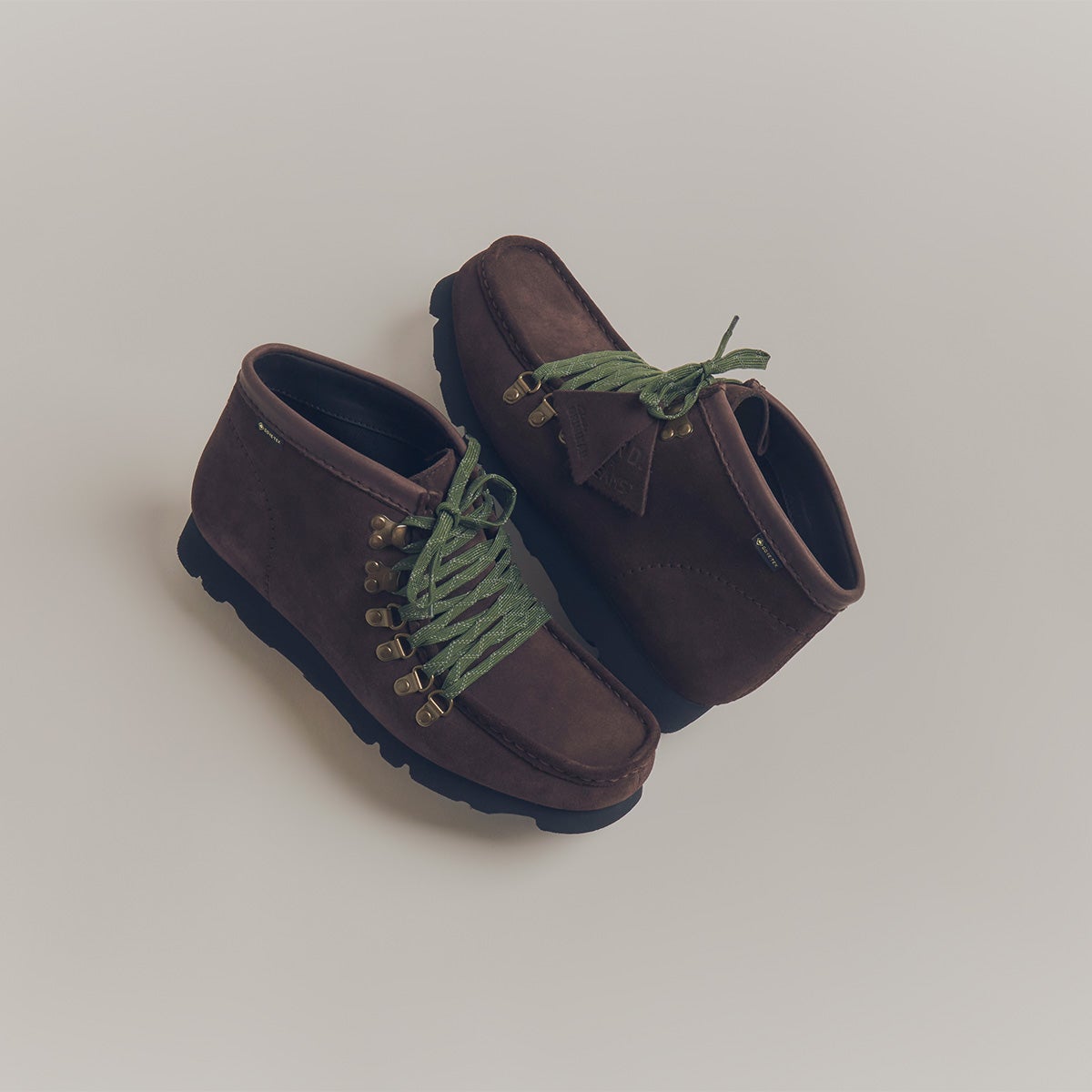 END. Clarks ORIGINALS BEAMS PLUS コラボ Walla Hike GORE-TEX®