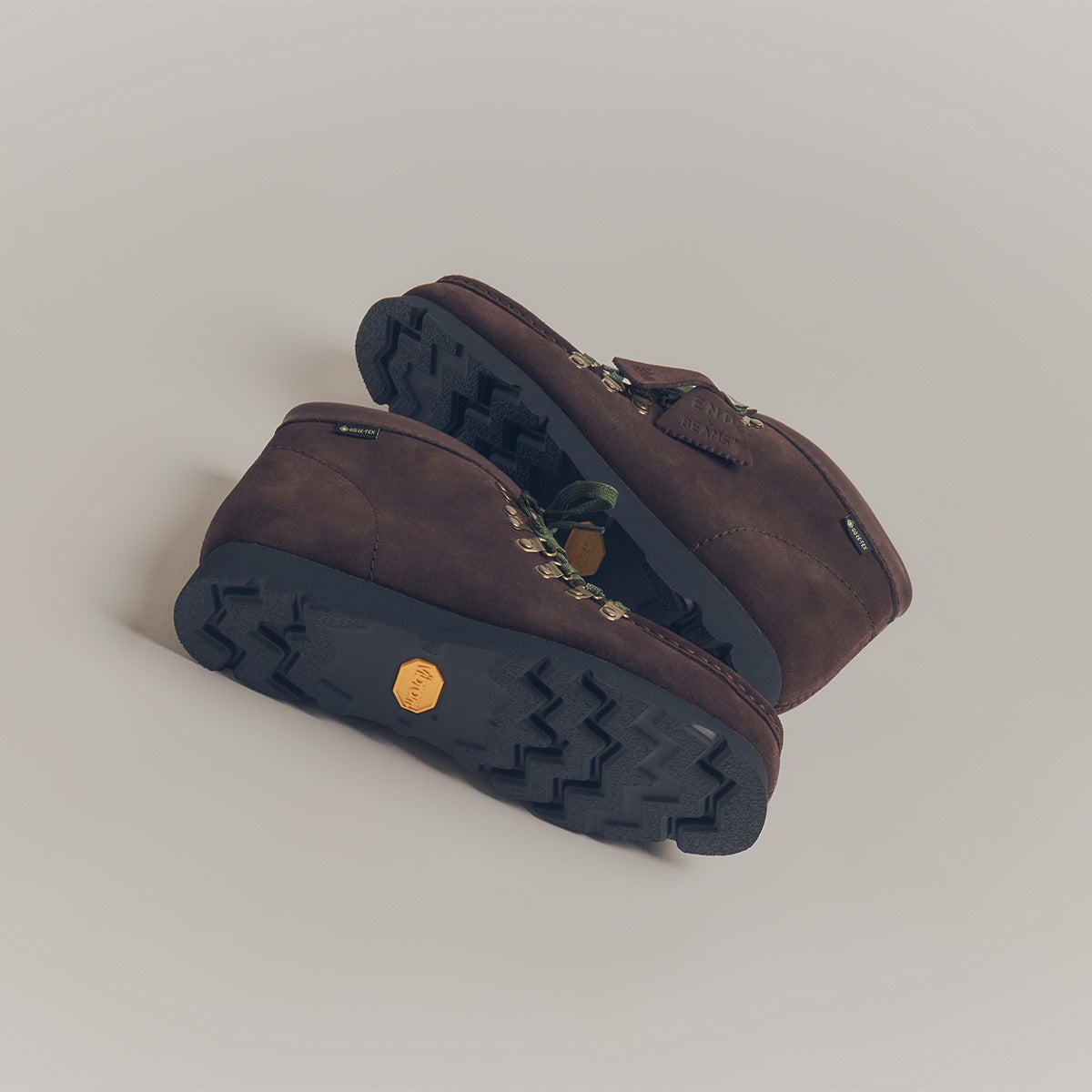 END. Clarks ORIGINALS BEAMS PLUS コラボ Walla Hike GORE-TEX® 靴底