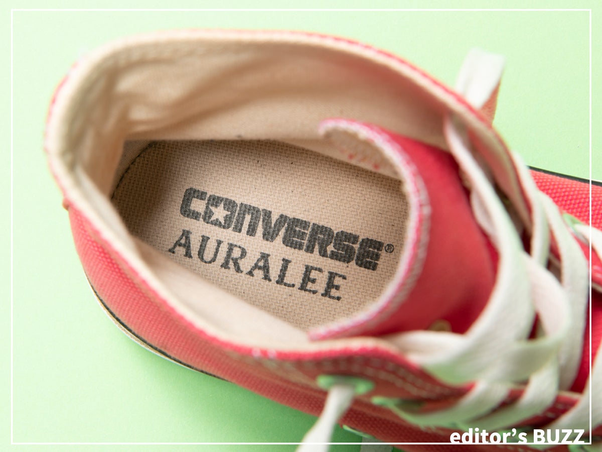 ピンクなのに履きやすい！オーラリーとコラボした「コンバース オールスター」は暗めなワードローブの救世主だった！ [編集者の愛用私物 #17]