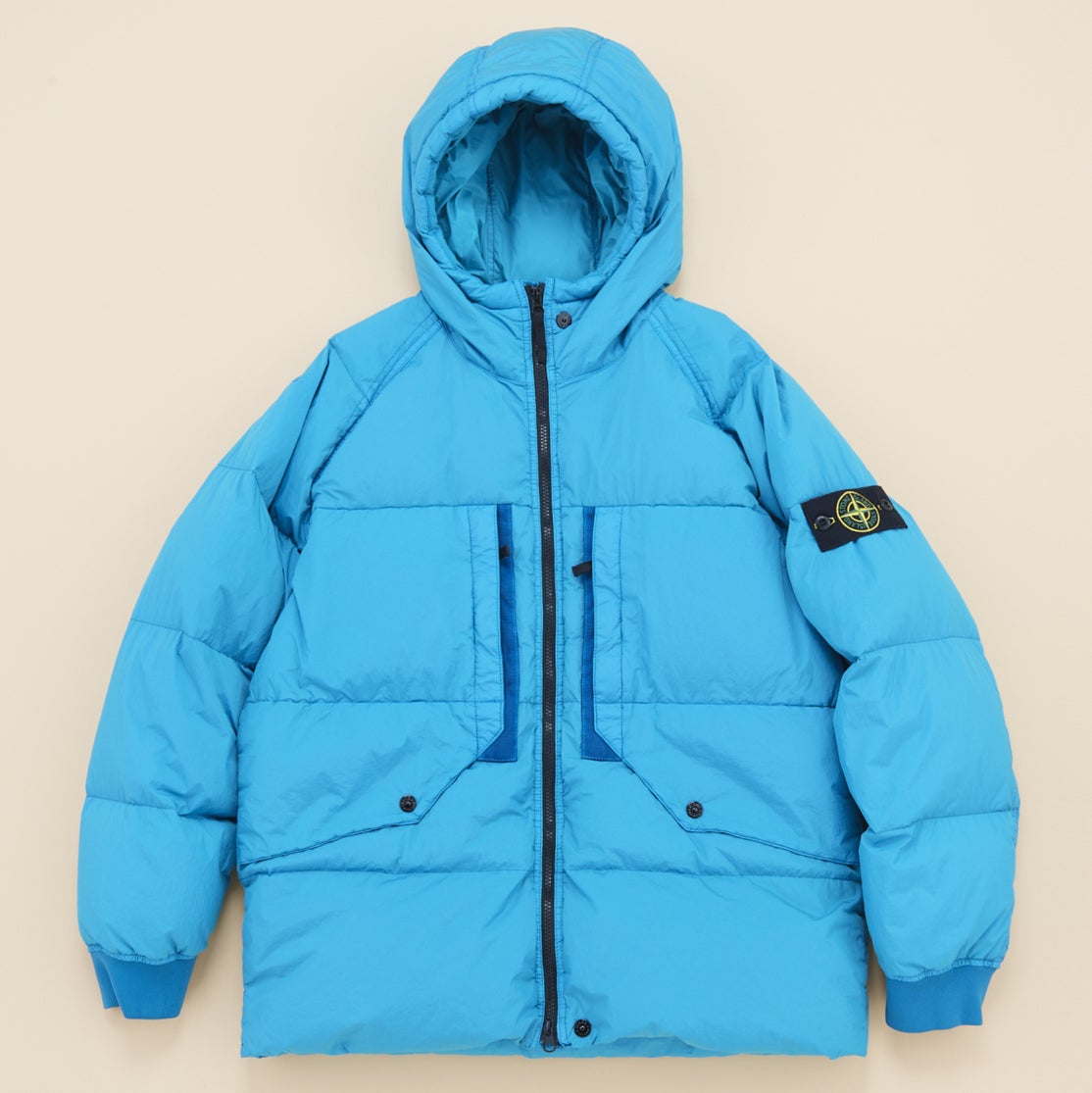 ストーンアイランド（STONE ISLAND）のダウンジャケット４