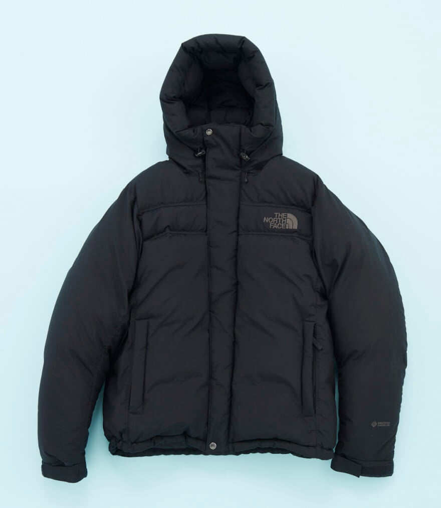 「ザ・ノース・フェイス」の23年冬の新作黒ダウンジャケット「オルタレーションバフズジャケット」