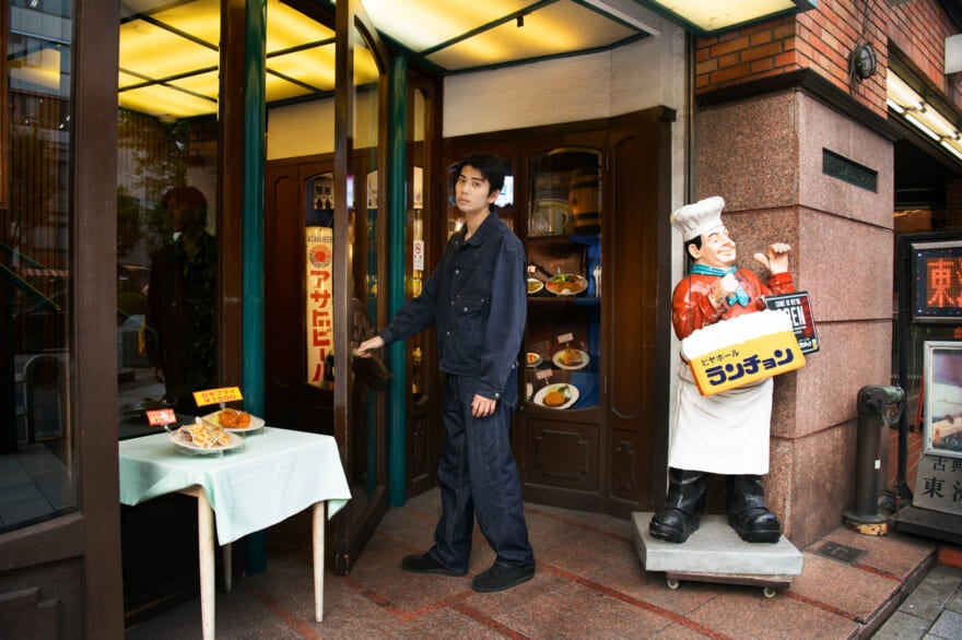 ランチョン ビヤホール ランチョン 神保町 ランチ ディナー ビール 稲井孝太朗 入り口