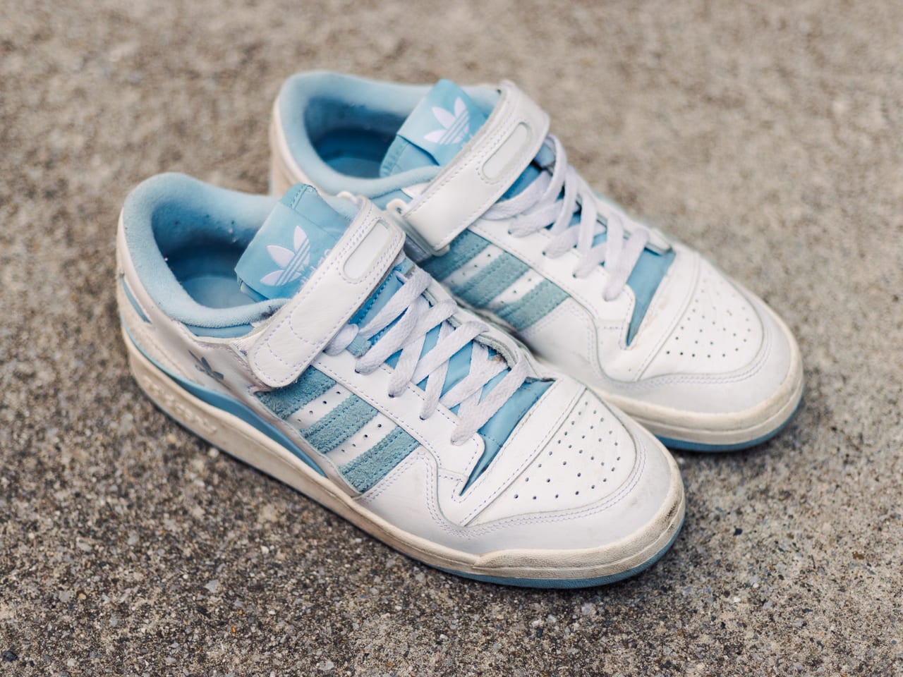 adidas forum 84 lg 水色 アディダスライトブルー