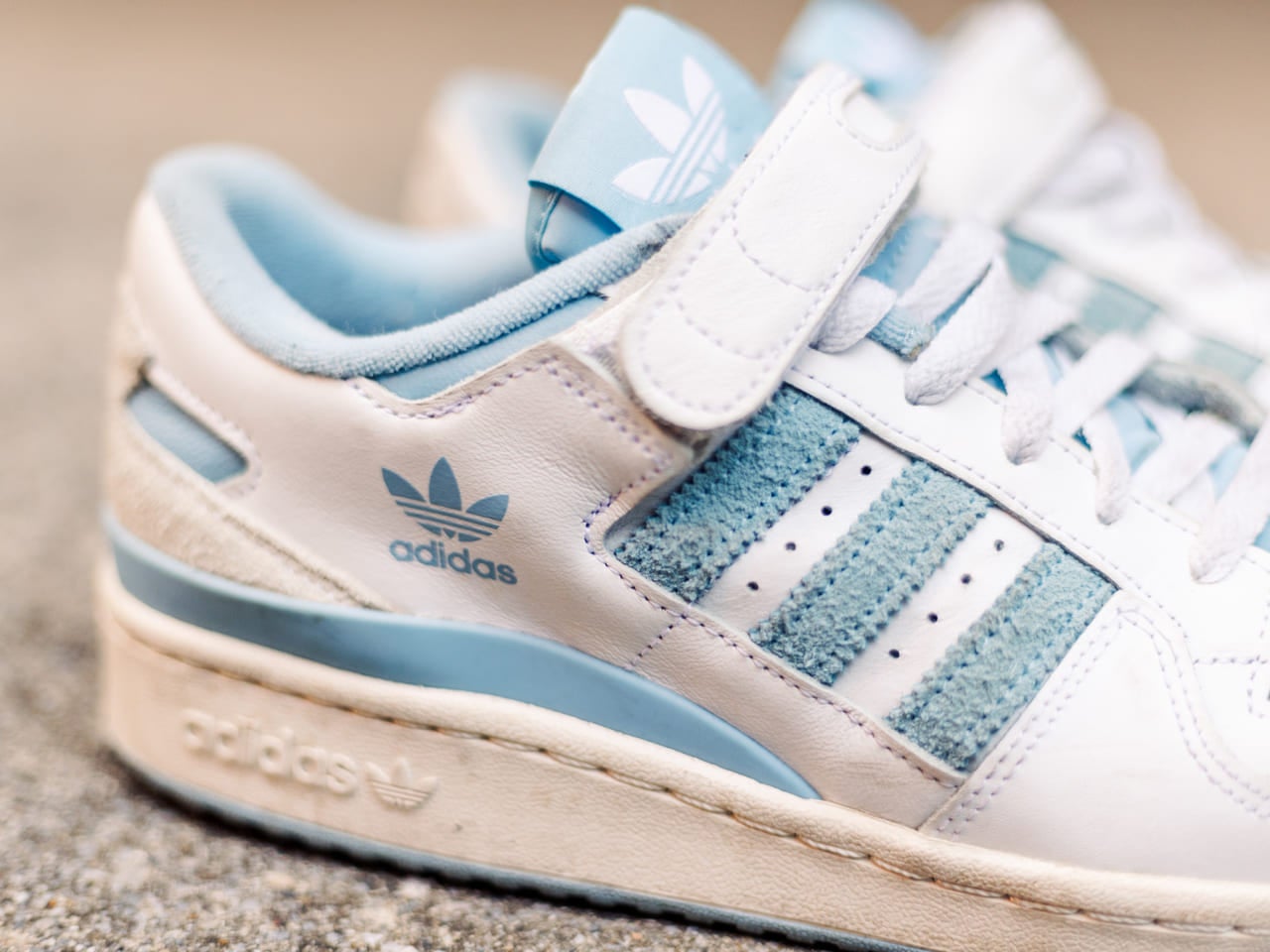adidas forum 84 lg 水色 ライトブルー サイド アディダス