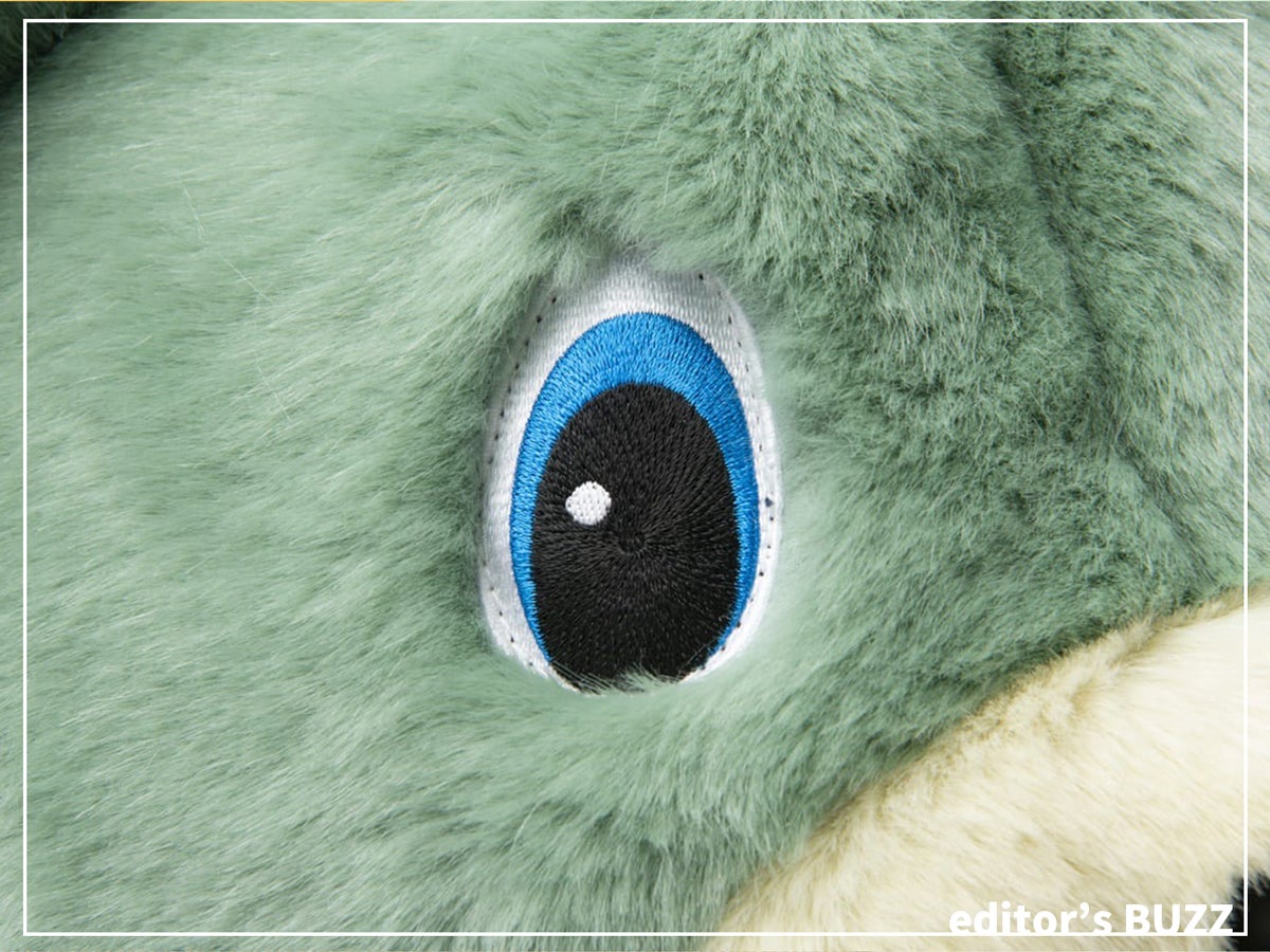 【じっとこちらを見つめるこれは何？】「ダブレット」のぬいぐるみバッグです[編集者の愛用私物 #29]