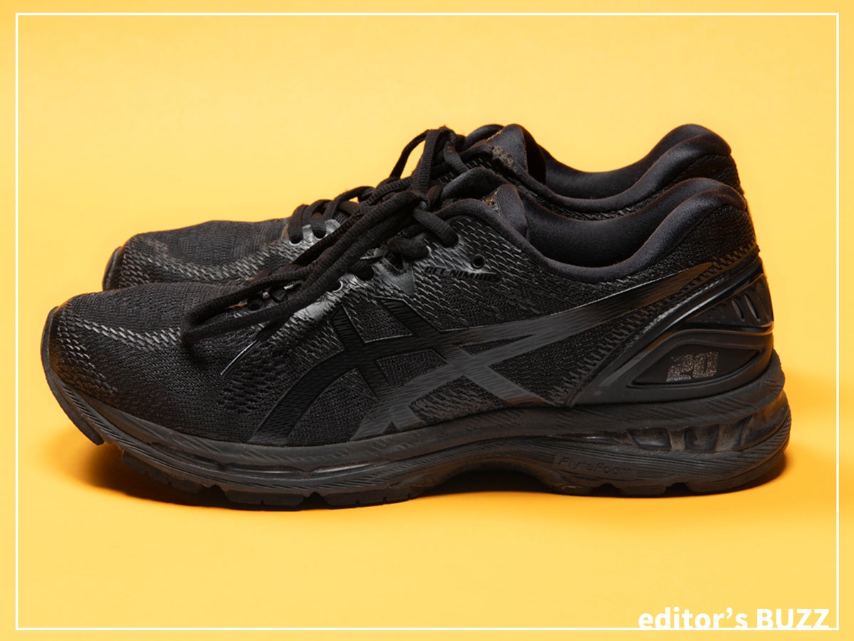 オールブラックな「アシックス」は極上の履き心地。服好きたちに選ばれている理由がわかった！[編集者の愛用私物 #31]