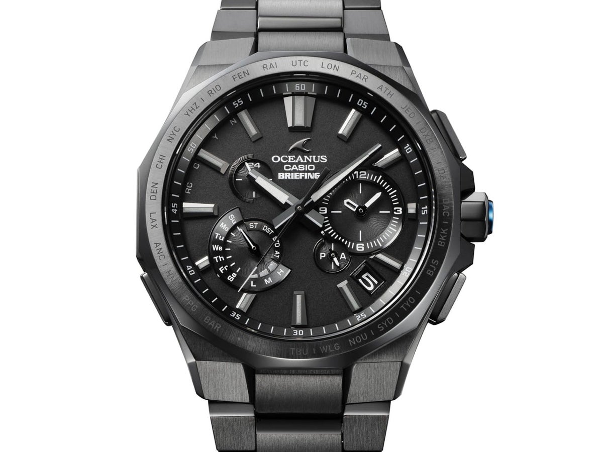 ブリーフィングとオシアナスがコラボ！オールブラックのソリッドな腕時計が大人の手元を演出してくれる！