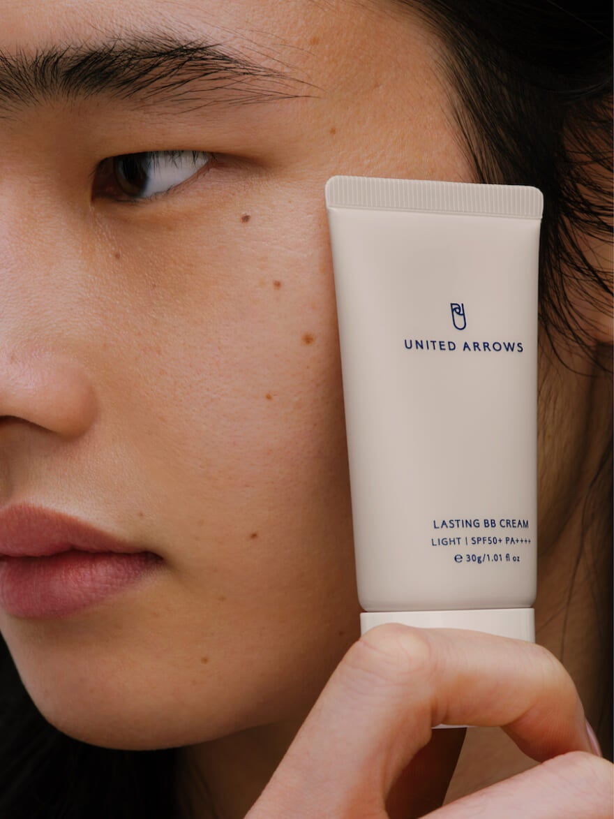 UNITED ARROWS BEAUTY BBクリームと男性の画像