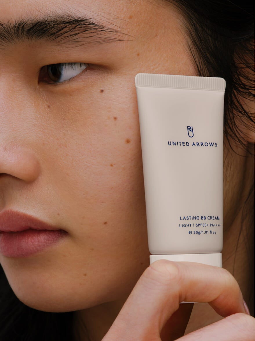 UNITED ARROWS BEAUTY　BBクリームと男性の画像