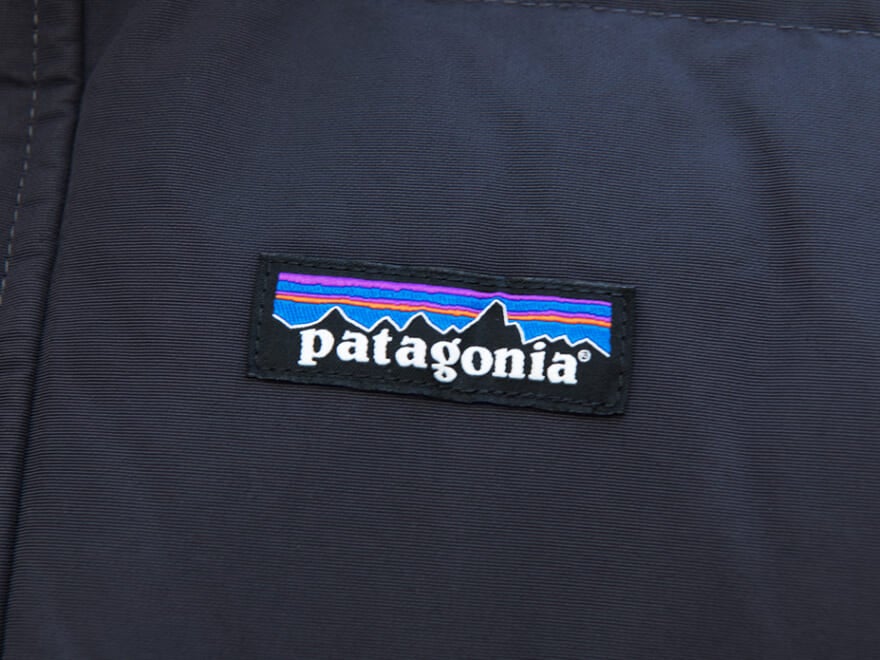 「パタゴニア」最強黒ダウンの正解着こなし。アメリカブランドでまとめたリアルスタイル【服好きたちは人気ブランドのダウンをどう着る？】