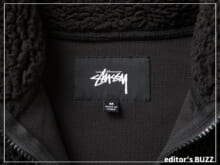 絶賛愛用中の「ステューシー」の黒フリースジャケットはビッグシルエットなのに大人っぽく着られる！[editor’s  BUZZ #38]