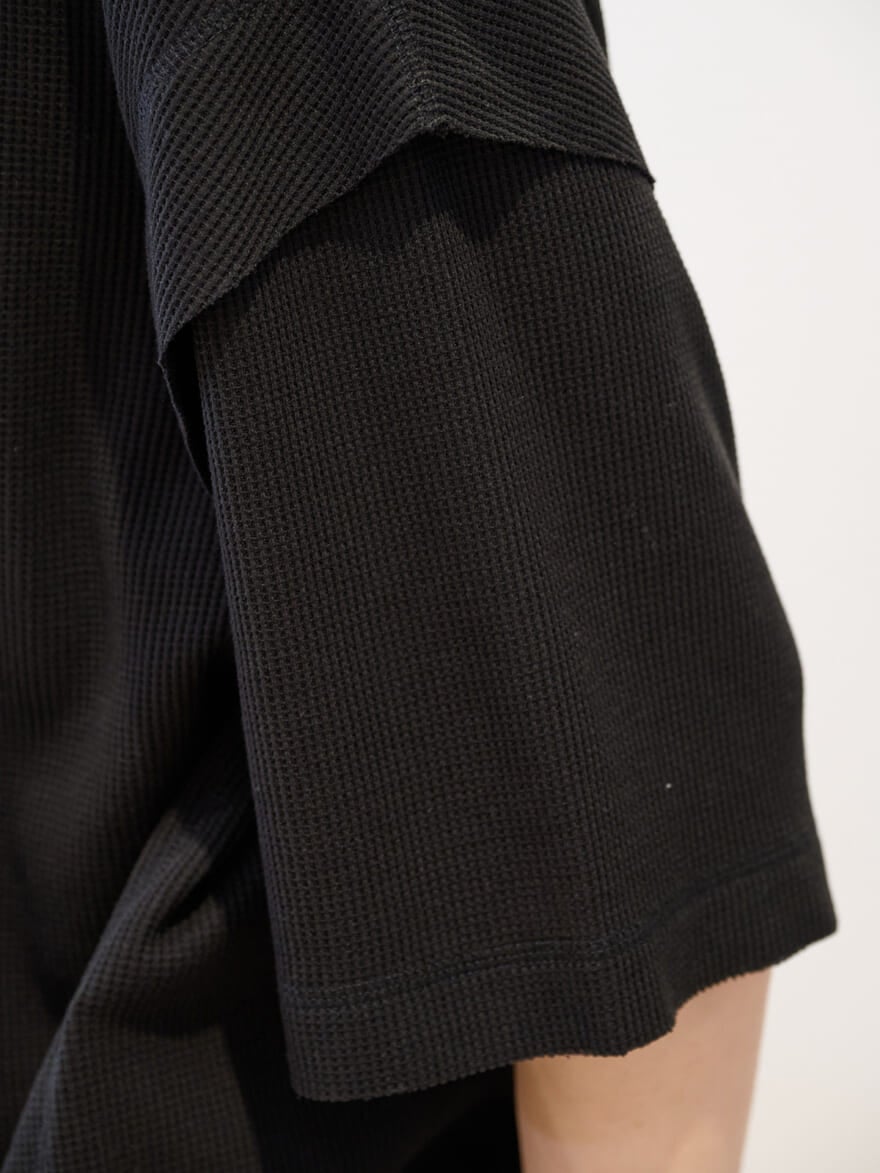 ジーユーとアンダーカバーのコラボ　レビュー　GU × UNDERCOVER　ドライワッフルT(5分袖)　ブラック　袖