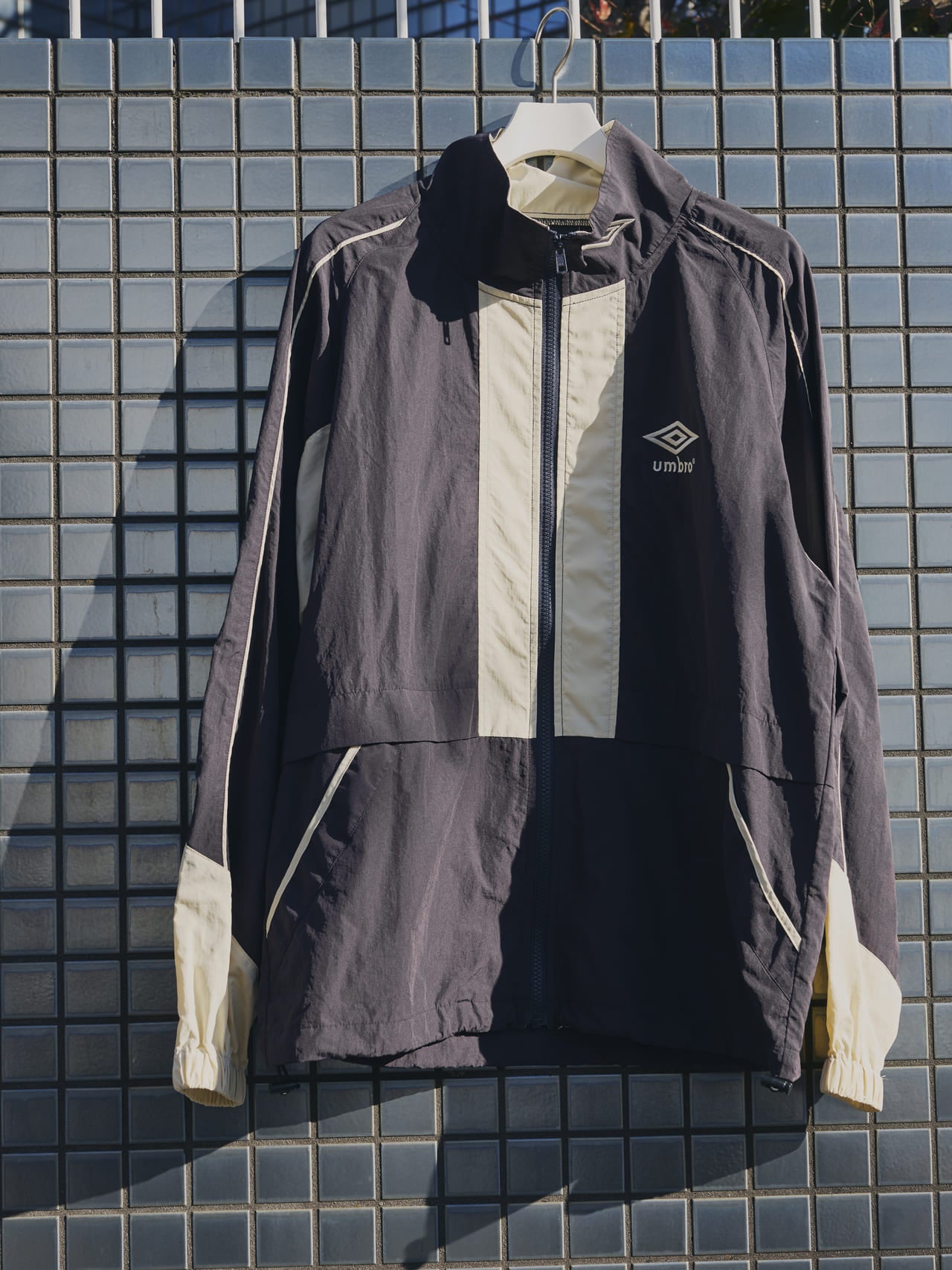 UMBRO(アンブロ)　ADAM ET ROPÉ(アダムエロペ)　　トラックジャケット