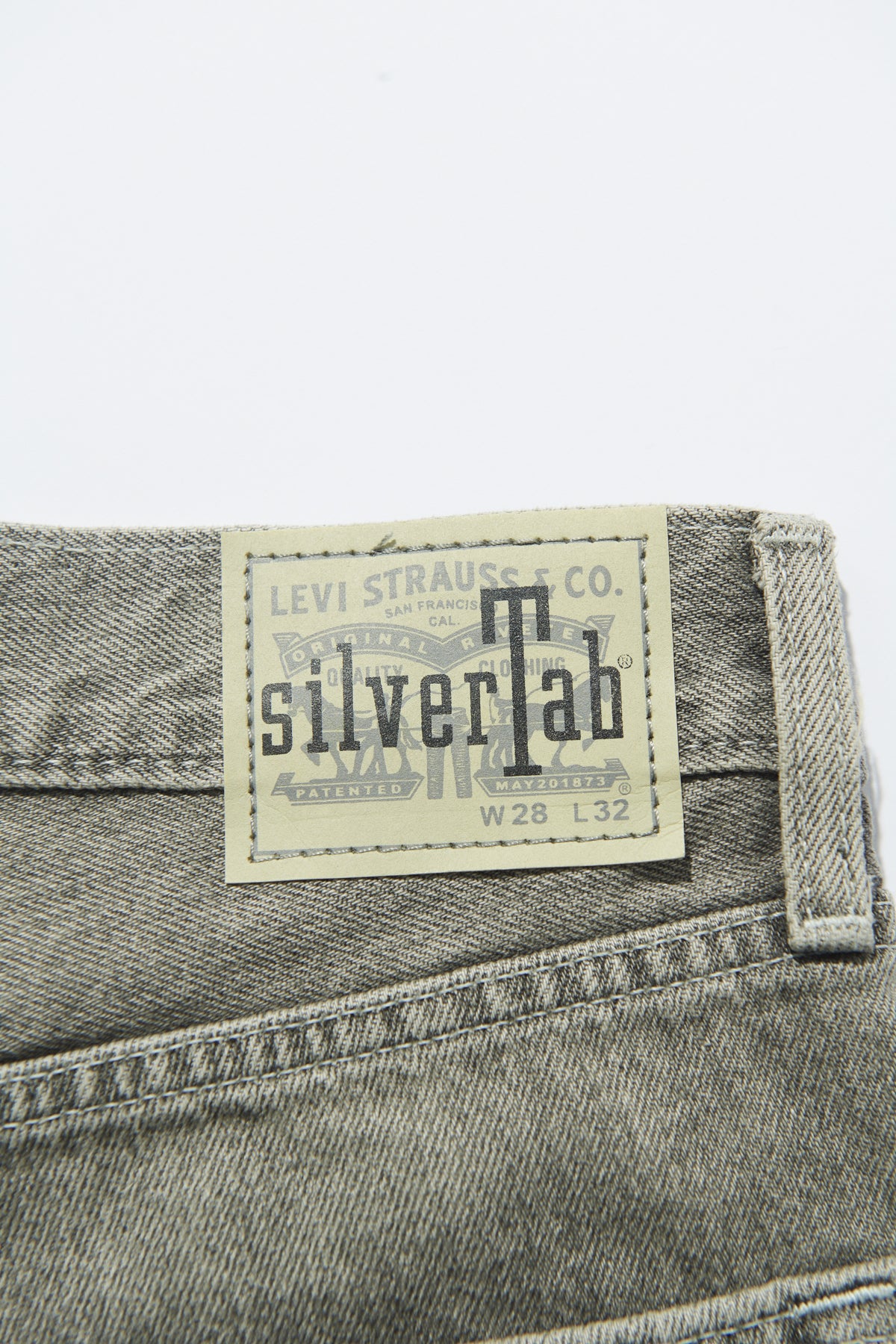 Levi’s® SILVER TAB のデニム　シルバータブ