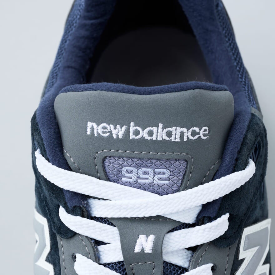 New Balance「992」のシュータン