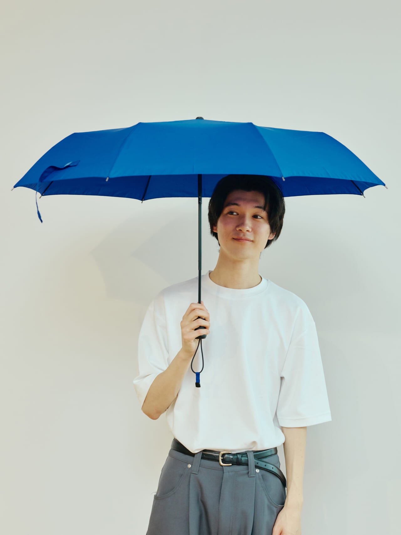 ユニクロのUVカットコンパクトアンブレラ (親骨55cm)の試着&本音レビュー 傘開く