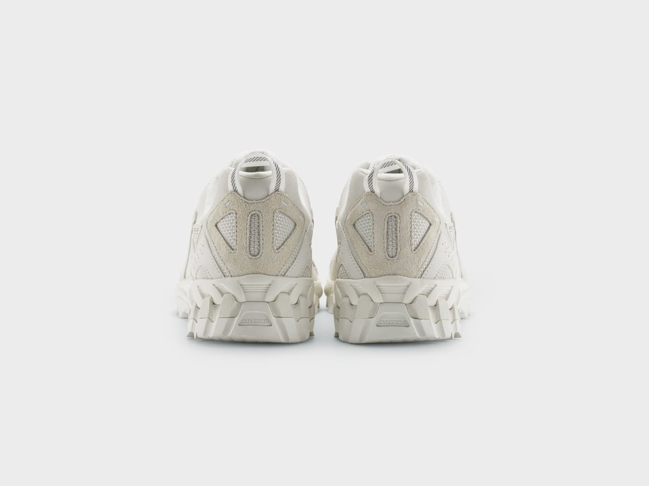 COMME des GARÇONS HOMME × New Balance 610T / 610S コム デ ギャルソン・オム ニューバランス コラボ スニーカー ホワイト 踵