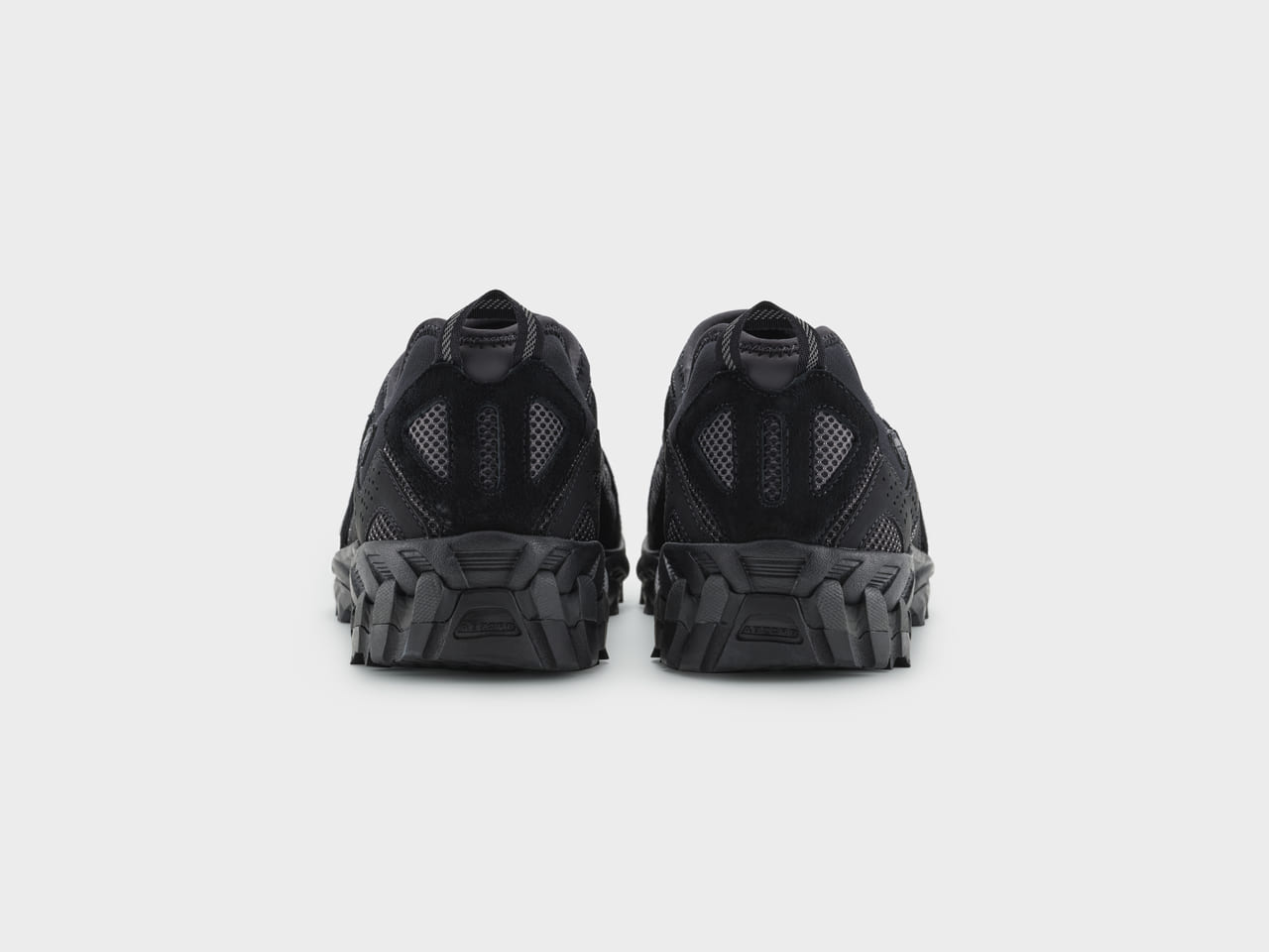 COMME des GARÇONS HOMME × New Balance 610T / 610S コム デ ギャルソン・オム ニューバランス コラボ スニーカー ブラック 踵