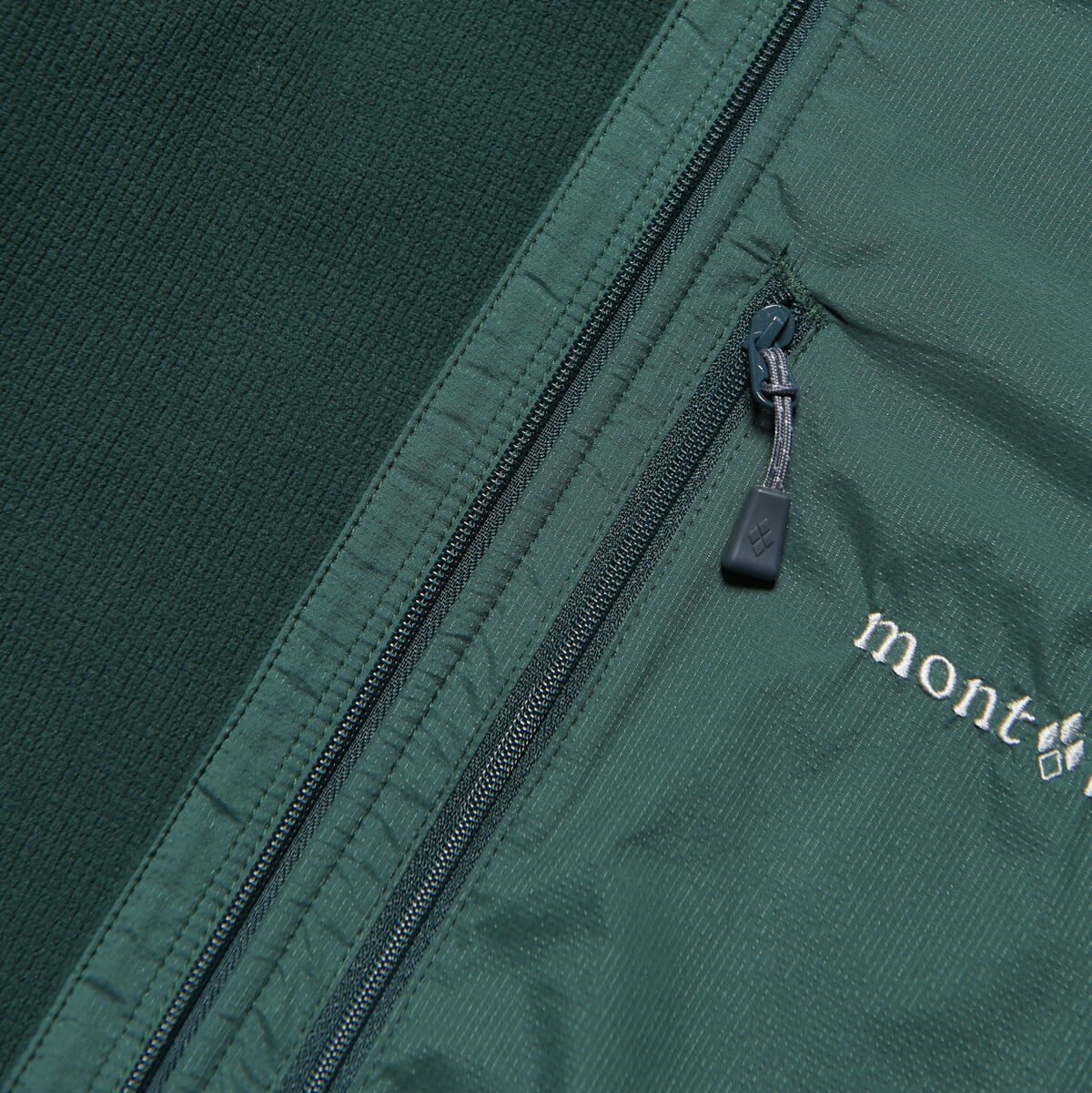 モンベルのトレール シェルジャケットのディテール　ジャケット(モンベル)¥10,120／モンベル・カスタマー・サービス