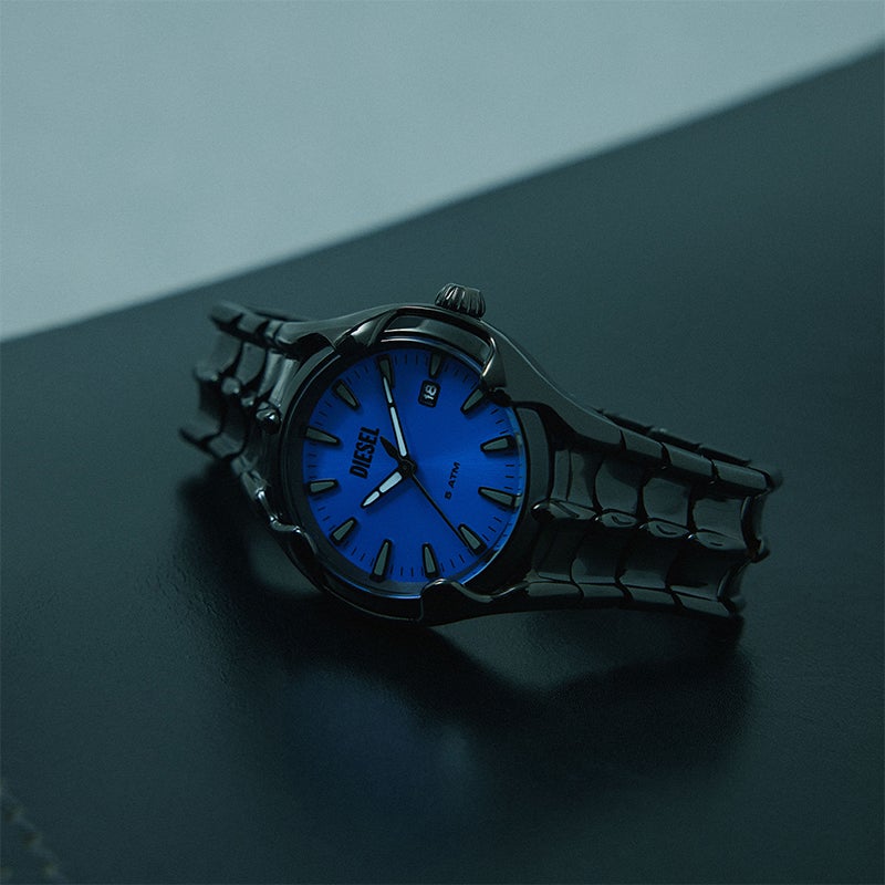 ディーゼルのメンズ腕時計「VERTコレクション」の商品画像　ブラック