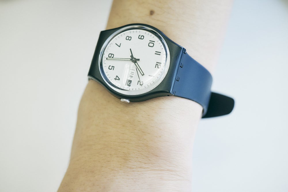 〈swatch〉の腕時計 寄り