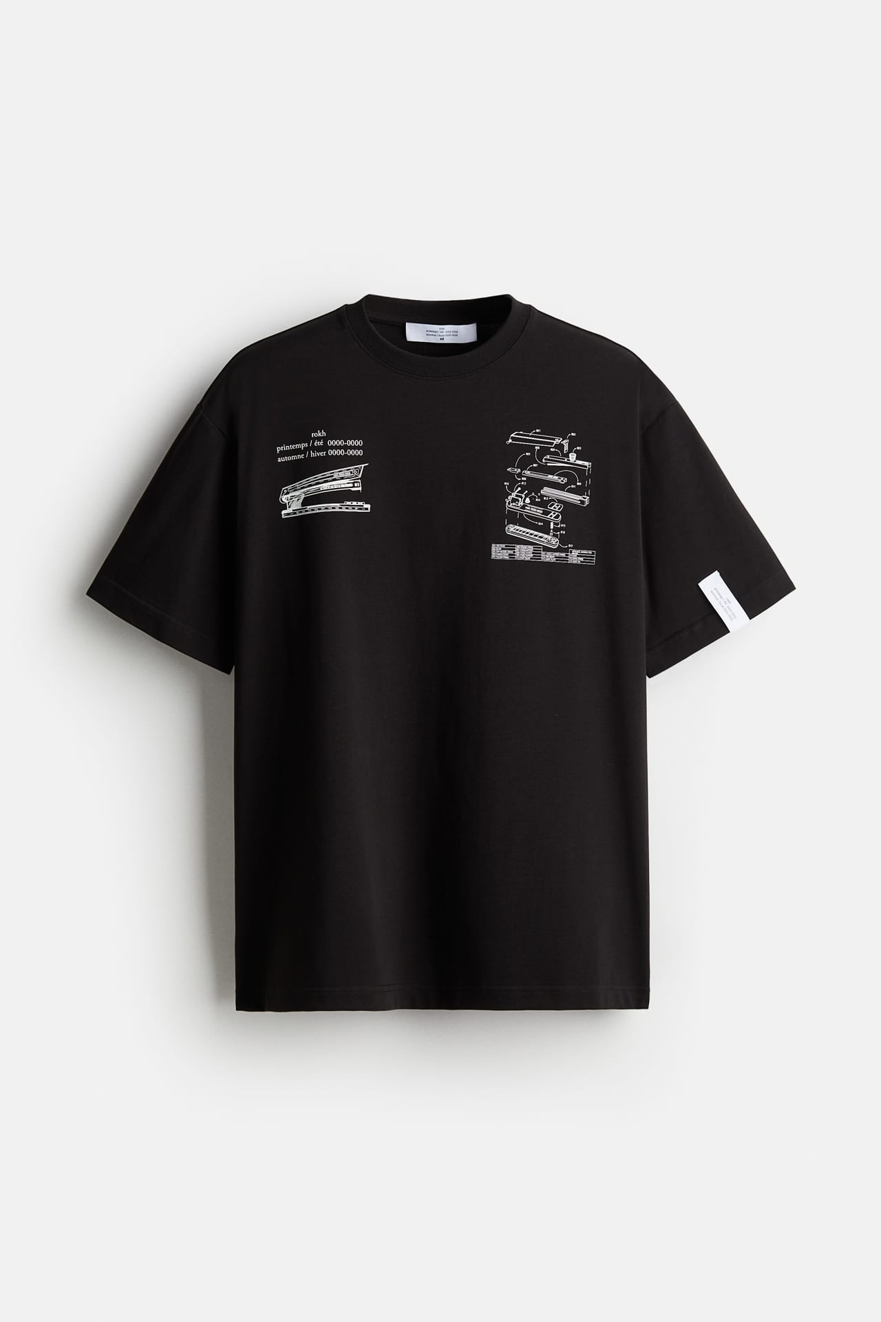 H&M エイチアンドエム 韓国人デザイナーによる新進ブランド「rokh」 2024 年春のコレクション コラボレーション メンズ　ブラック　Tシャツ
