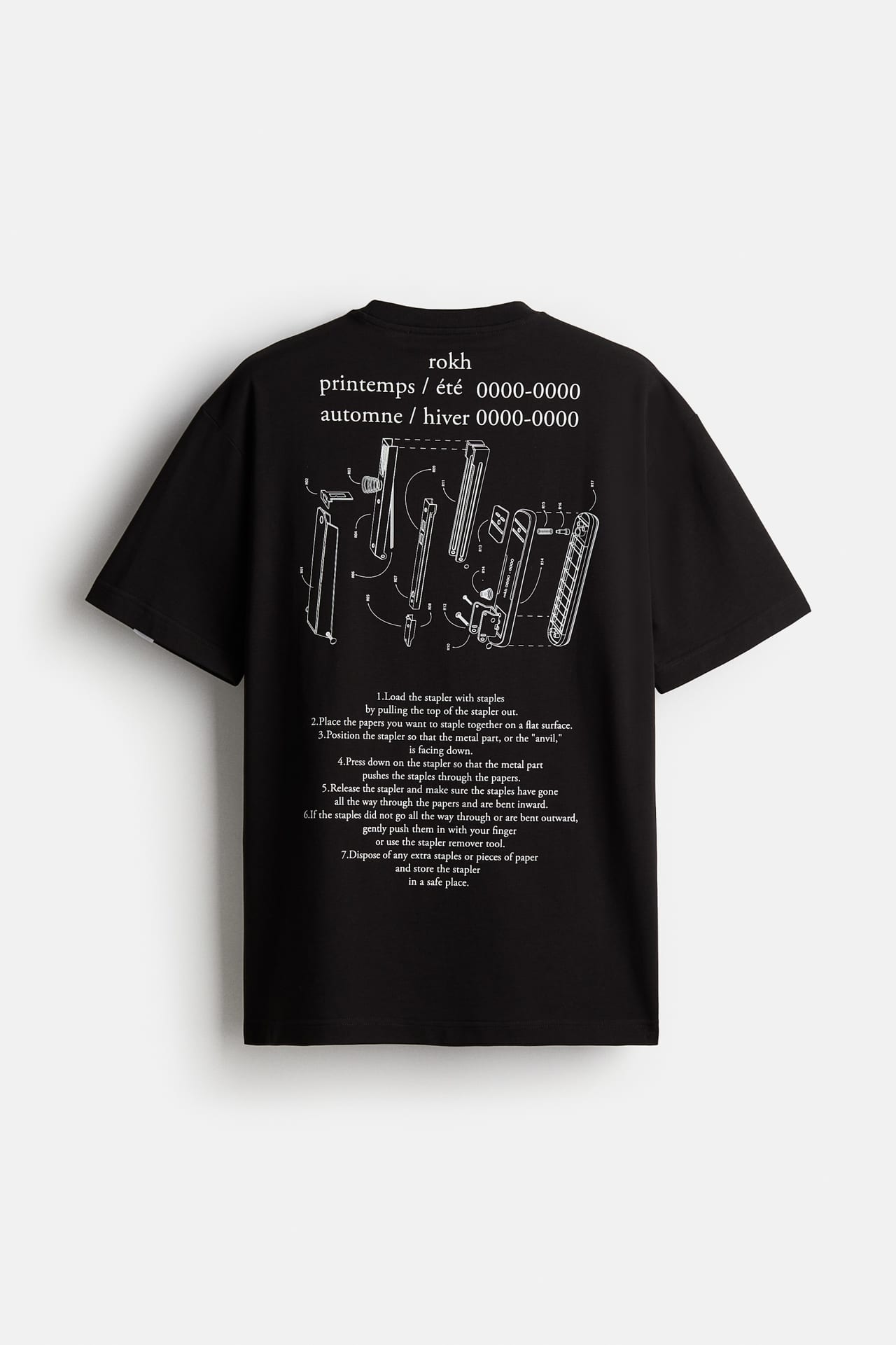 H&M エイチアンドエム 韓国人デザイナーによる新進ブランド「rokh」 2024 年春のコレクション コラボレーション メンズ　ブラック　Tシャツ